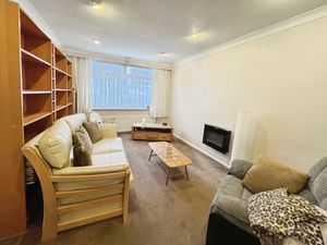 Lounge- click for photo gallery